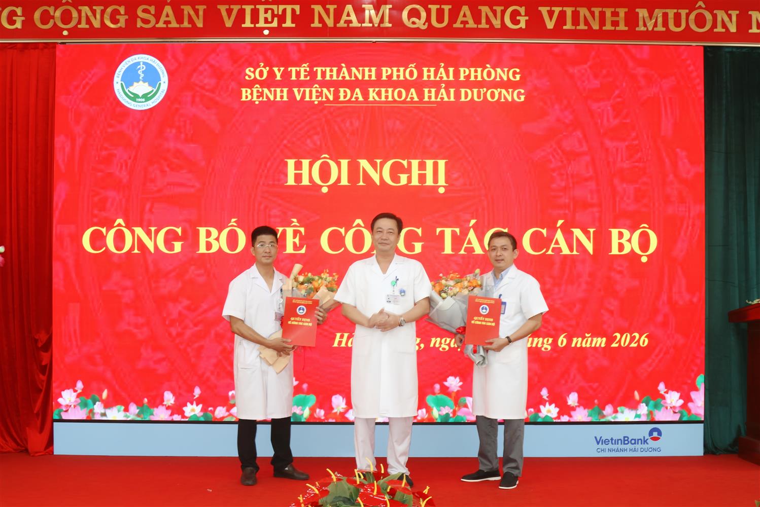 Bệnh Viện Đa Khoa Hải Dương công bố quyết định bổ nhiệm, phân công viên chức quản lý